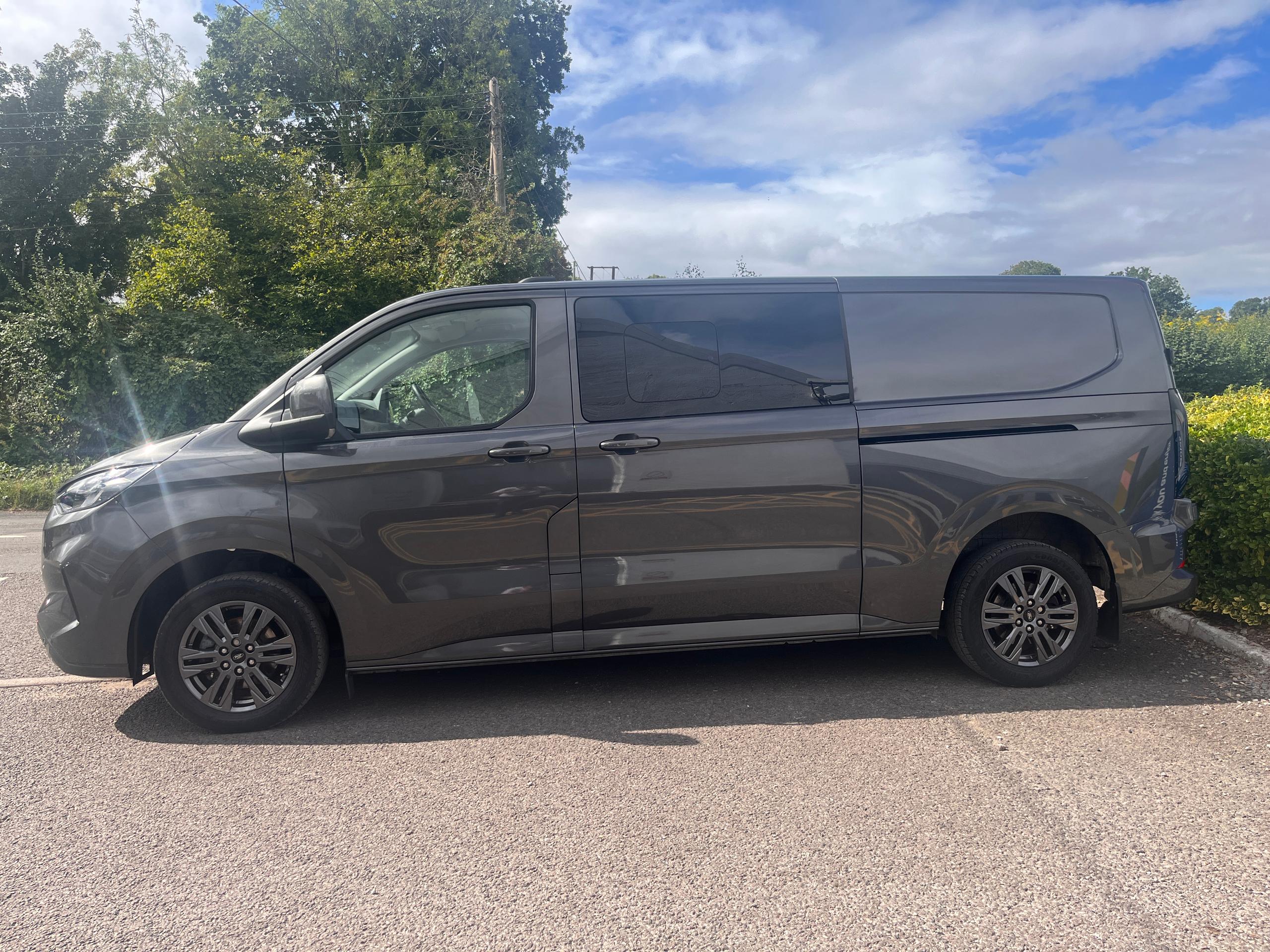 Used Ford TRANSIT CUSTOM VO25YWX 9