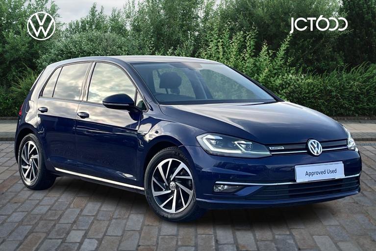 Used 2020 VOLKSWAGEN Golf 1.5 TSI EVO Match Edition Hatchback 5dr Petrol Manual Euro 6 (s/s) (130 ps) Blue at JCT600