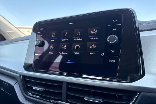 Volkswagen T-Roc Photo 14
