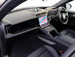 PORSCHE Cayenne Electric Photo 3