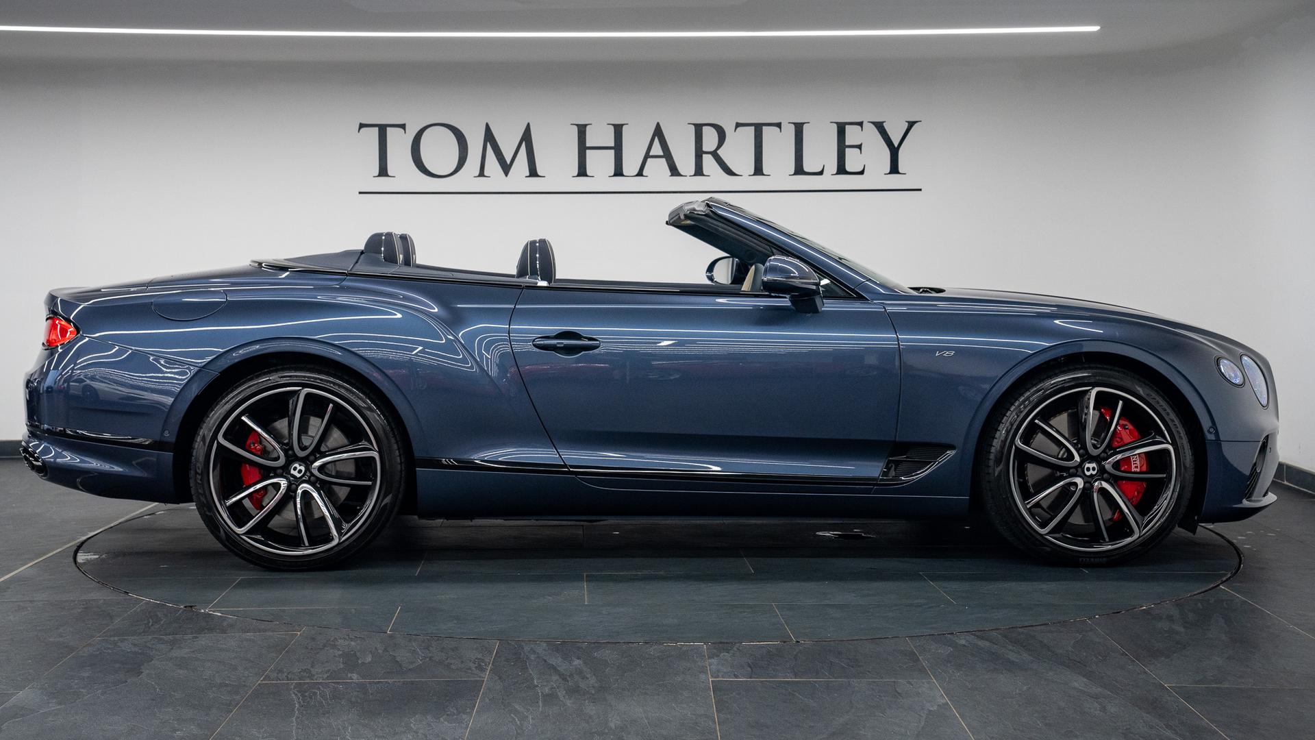 Bentley Continental Photo 93136b56-b4d2-43ed-af73-95706070c9db.jpg