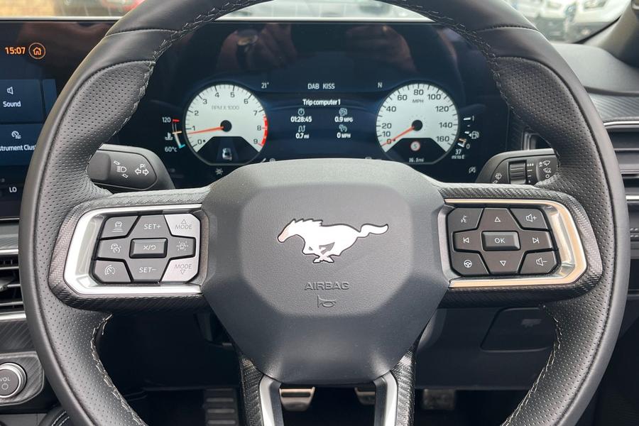 Ford MUSTANG Photo 932002ec-cd65-4824-9352-5a92c3e9b146.jpg