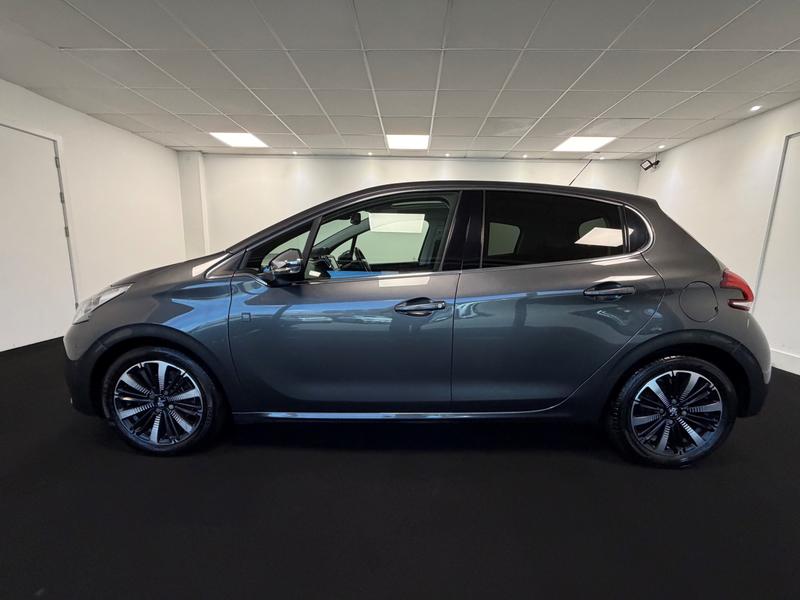 Peugeot 208 Photo 9323d246-cb0b-4d58-a692-10e3570555ec.jpg