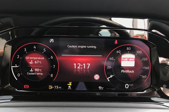 VOLKSWAGEN Golf Photo 12