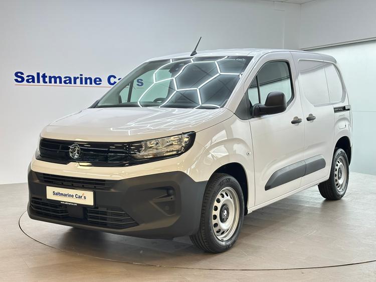 Used 2025 Vauxhall Combo 1.5 Turbo D 2300 Prime Panel Van 5dr Diesel Manual SWB Euro 6 (s/s) (100 ps) White at #sitename#