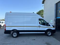 Ford Transit Photo 18
