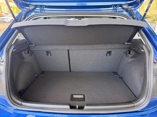 Volkswagen Polo Photo 9366ec6d-862d-44ea-8994-f21b4299430d.jpg