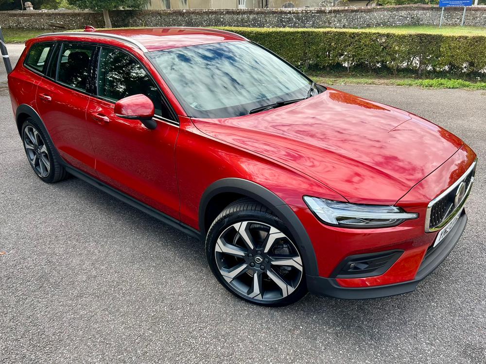 Used Volvo V60 Cross Country YM23KNX 10