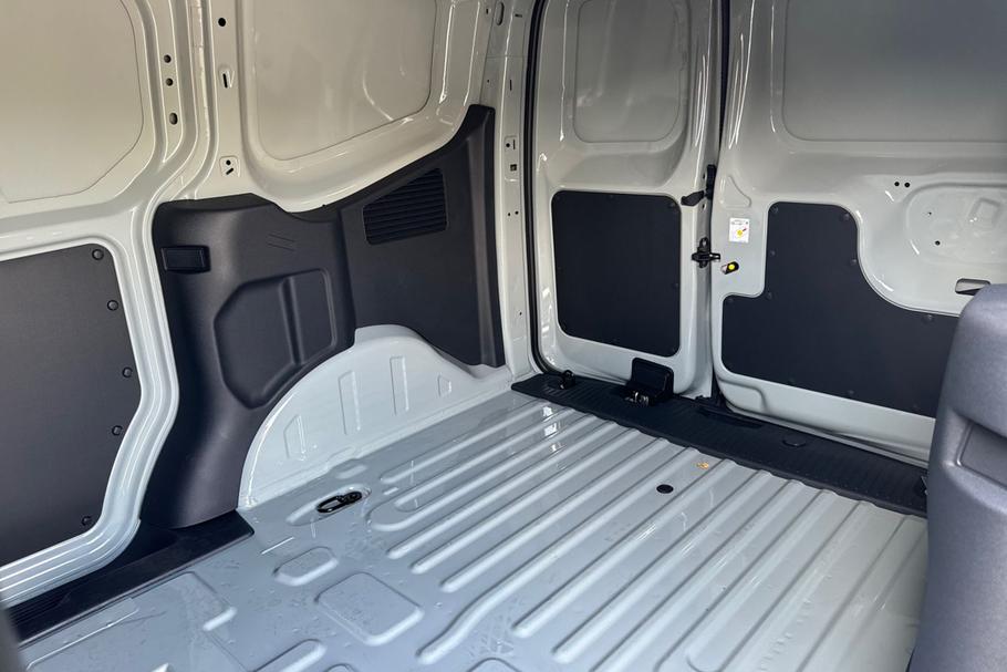 Used Ford TRANSIT COURIER 13/N339010 5