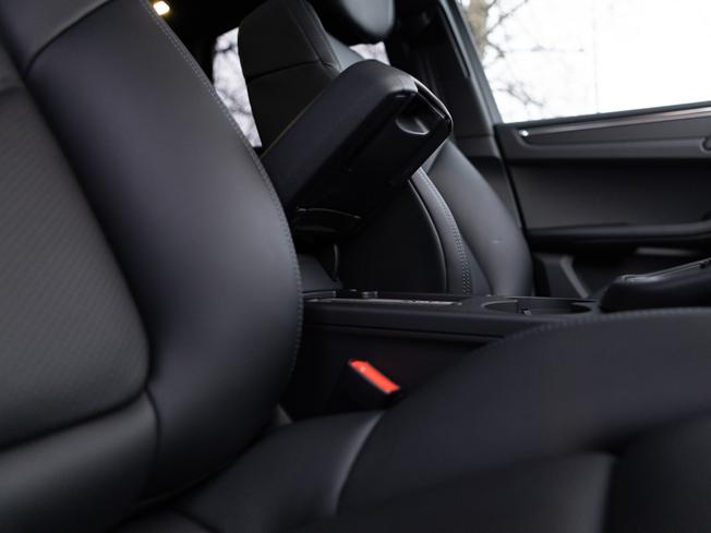 PORSCHE Macan Photo 12