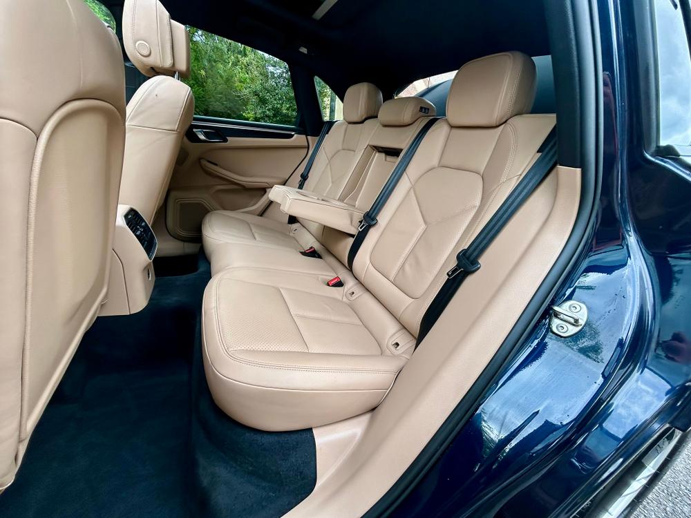 Used Porsche Macan YJ72ASM 16