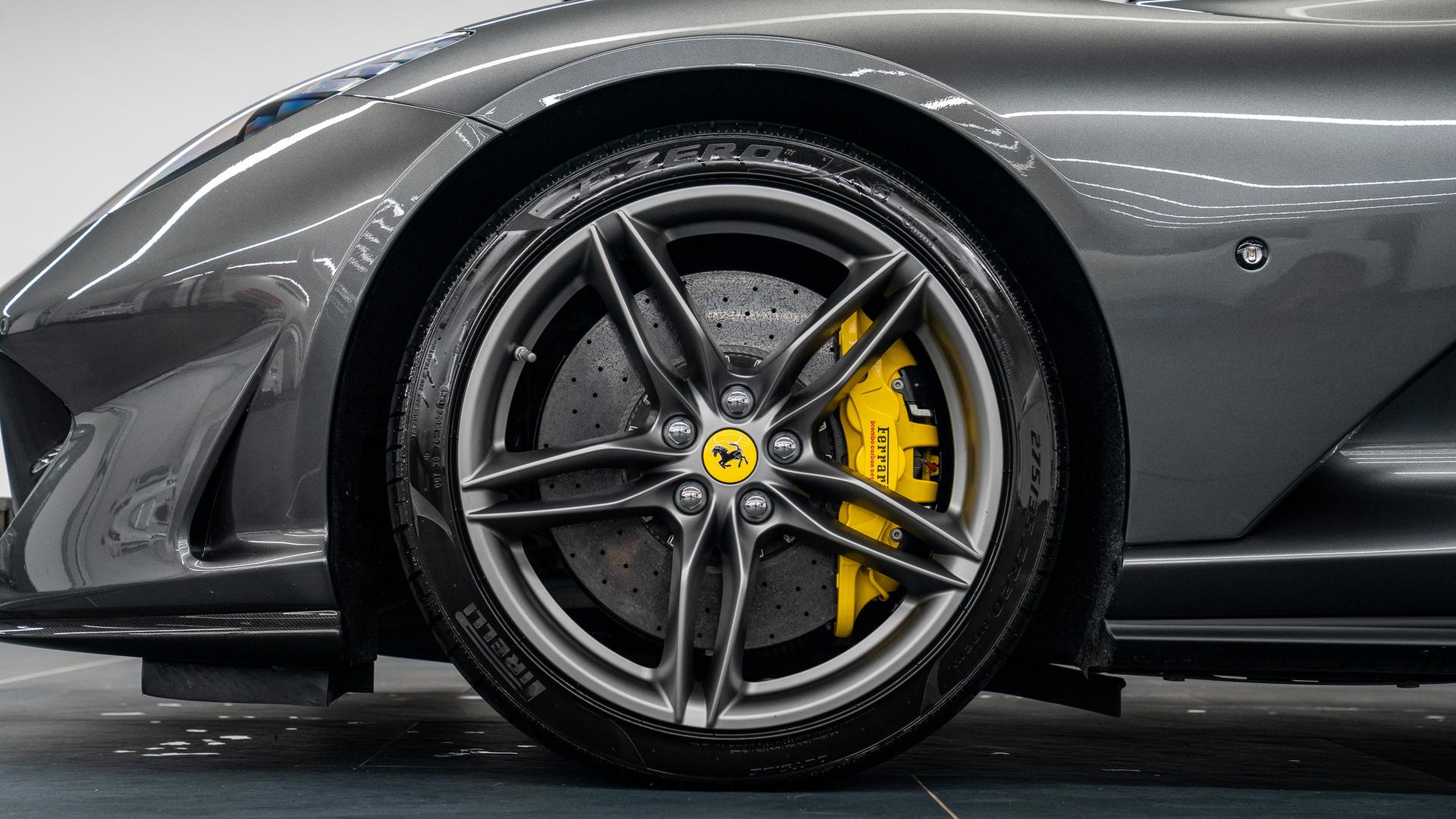 Ferrari 812 Photo 93a4675d-b484-4418-95f7-57ce07675168.jpg