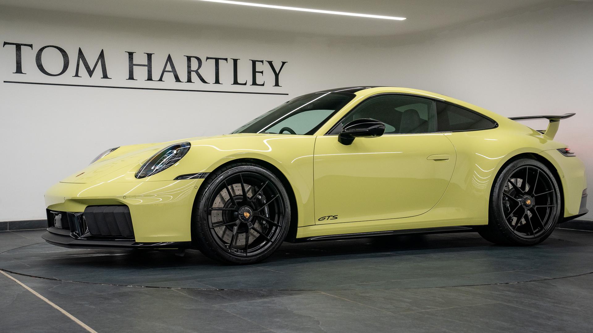 Porsche 911 (992.2) Photo 93adf55c-11c0-45a4-adc3-9453e9c20ae5.jpg