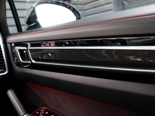 PORSCHE Cayenne Photo 26