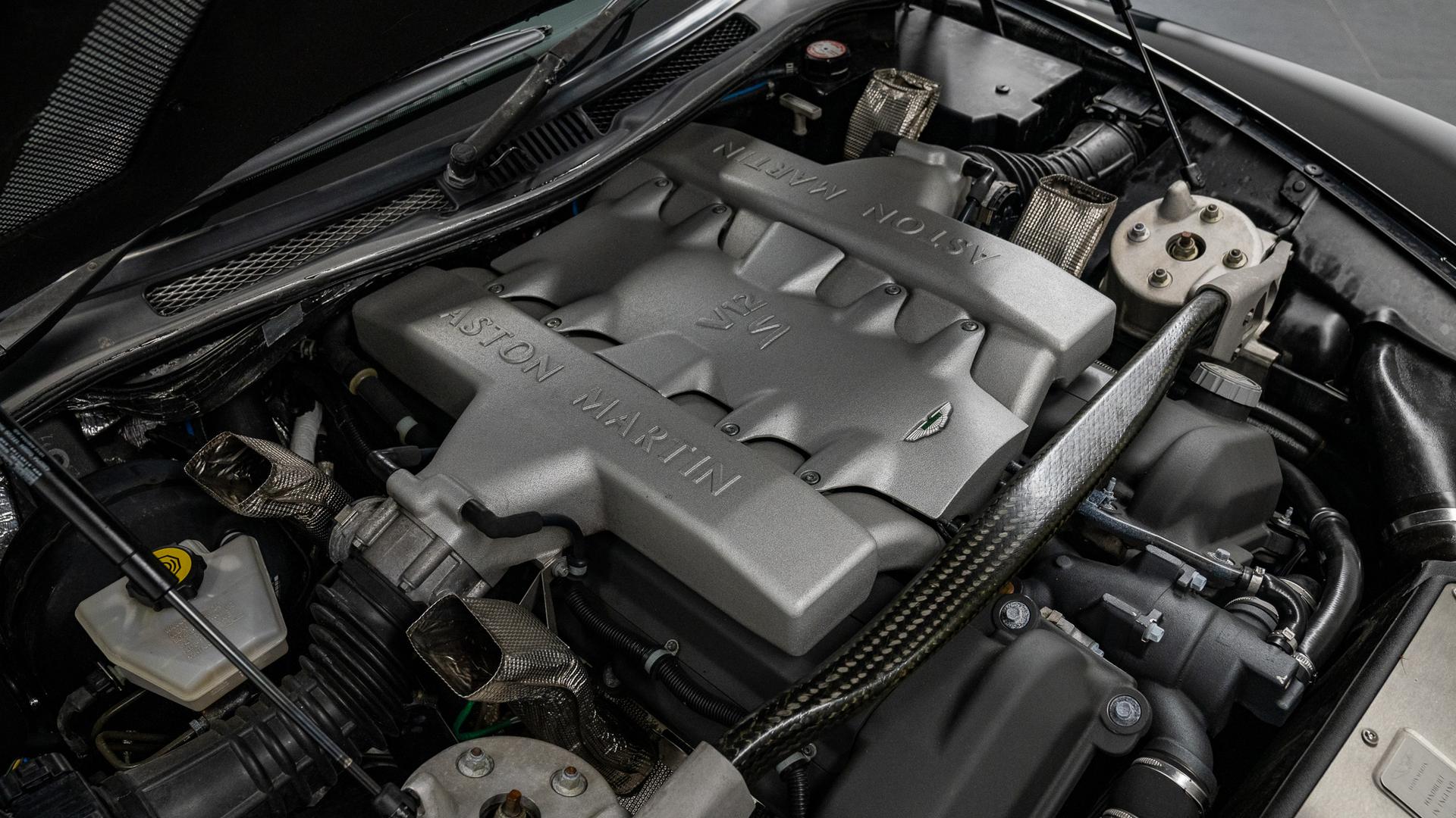 Aston Martin Vanquish Photo 93d33ff3-a760-441f-b29c-8deada5e75dc.jpg