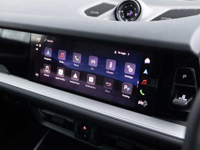 PORSCHE Cayenne Photo 16