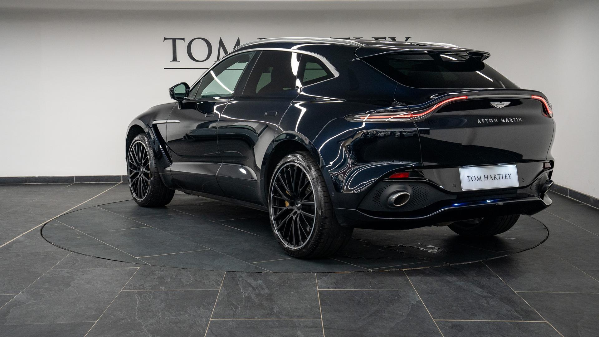 Aston Martin DBX Photo 940e488e-7b5e-40e6-bc2b-fe2260efd9cf.jpg