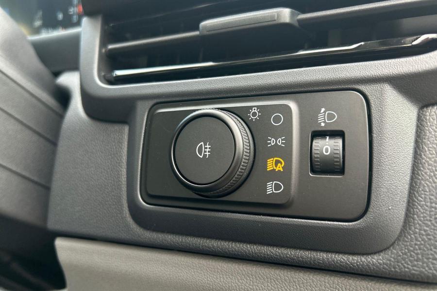 Ford TRANSIT CUSTOM Photo 941af675-fe07-4bcf-a79e-34a2ef303448.jpg
