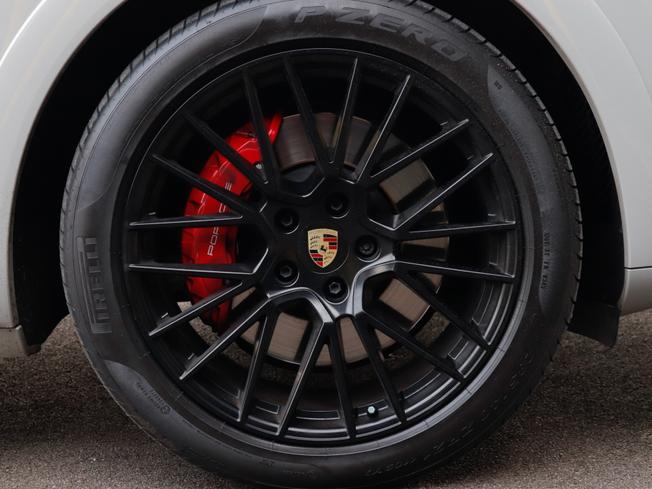 PORSCHE Cayenne Photo 4