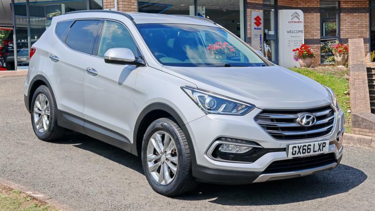 Used Hyundai Santa Fe GX66LXP 1