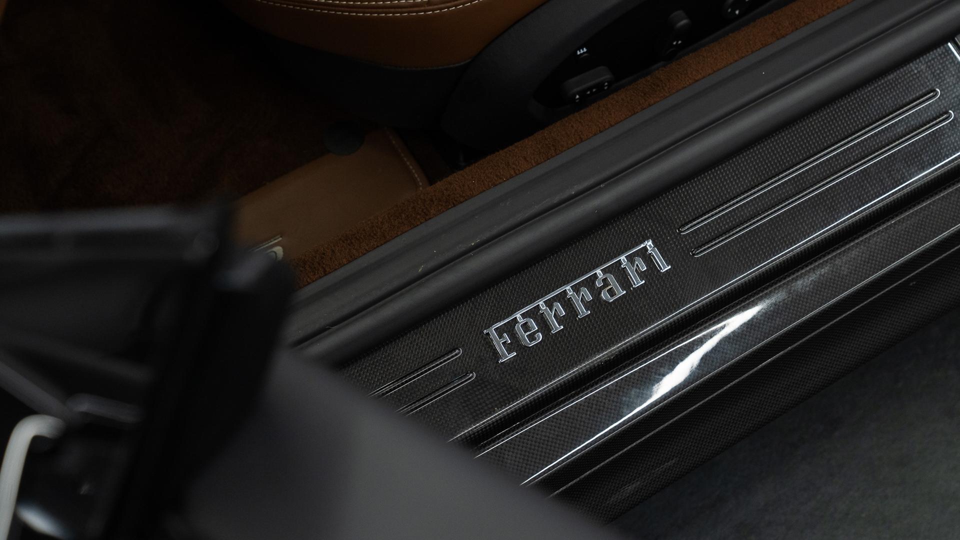 Ferrari 812 Photo 943803dd-afae-44db-b9bf-4afc45f596c6.jpg