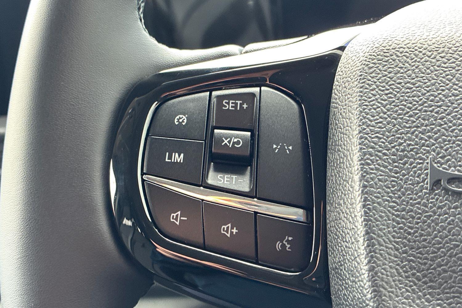 Ford CUSTOM Photo 14