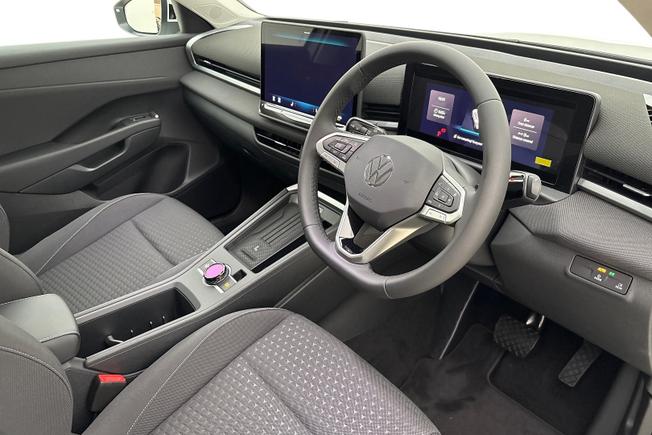 VOLKSWAGEN T-Roc Photo 8