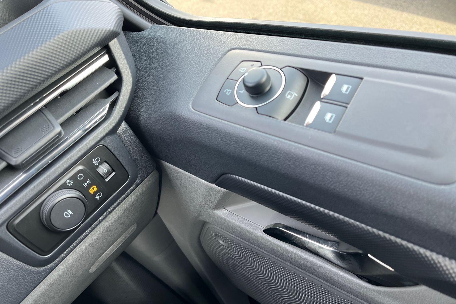 Ford TRANSIT CUSTOM Photo 7