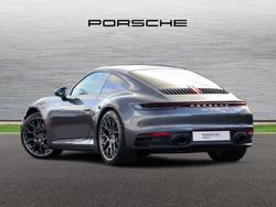 PORSCHE 911 Photo 2