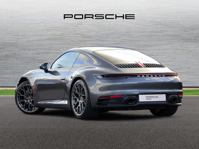 PORSCHE 911 Photo 2