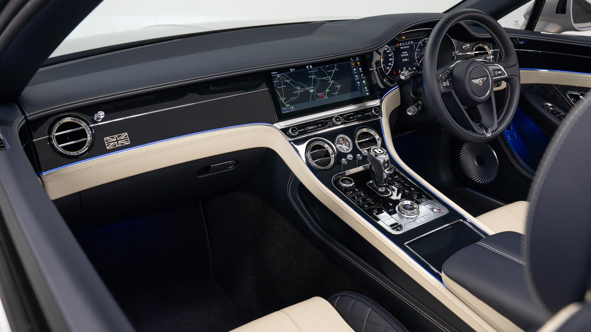 Bentley Continental GTC Photo 9465c727-fbe5-4c01-8694-0d3b21c7f494.jpg