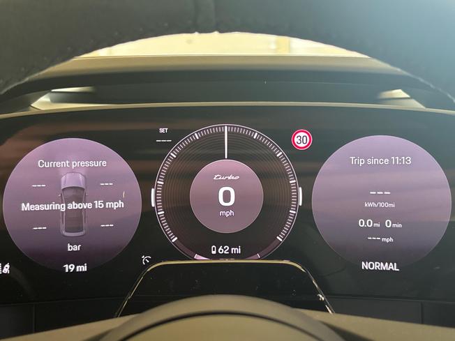 PORSCHE Cayenne Photo 16
