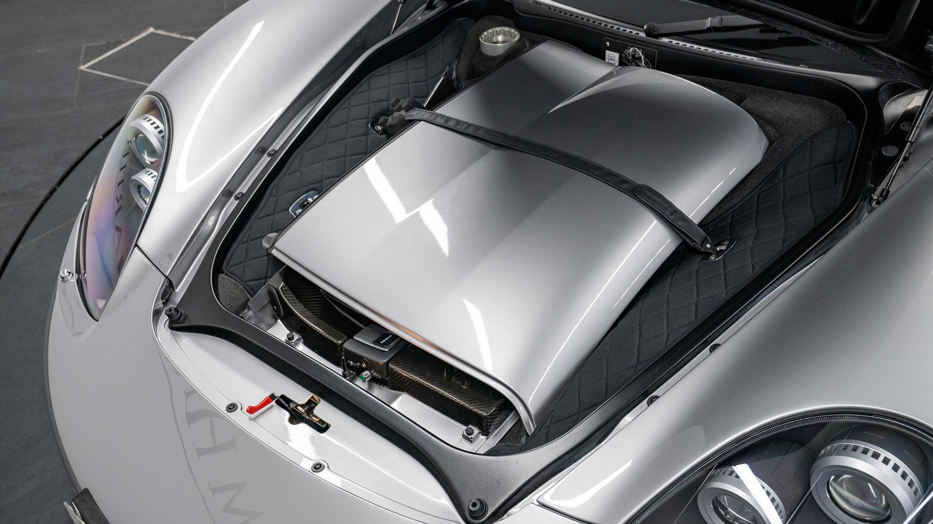 Porsche Carrera GT Photo 947debdb-8734-4a56-b8b6-eaca6701c2aa.jpg