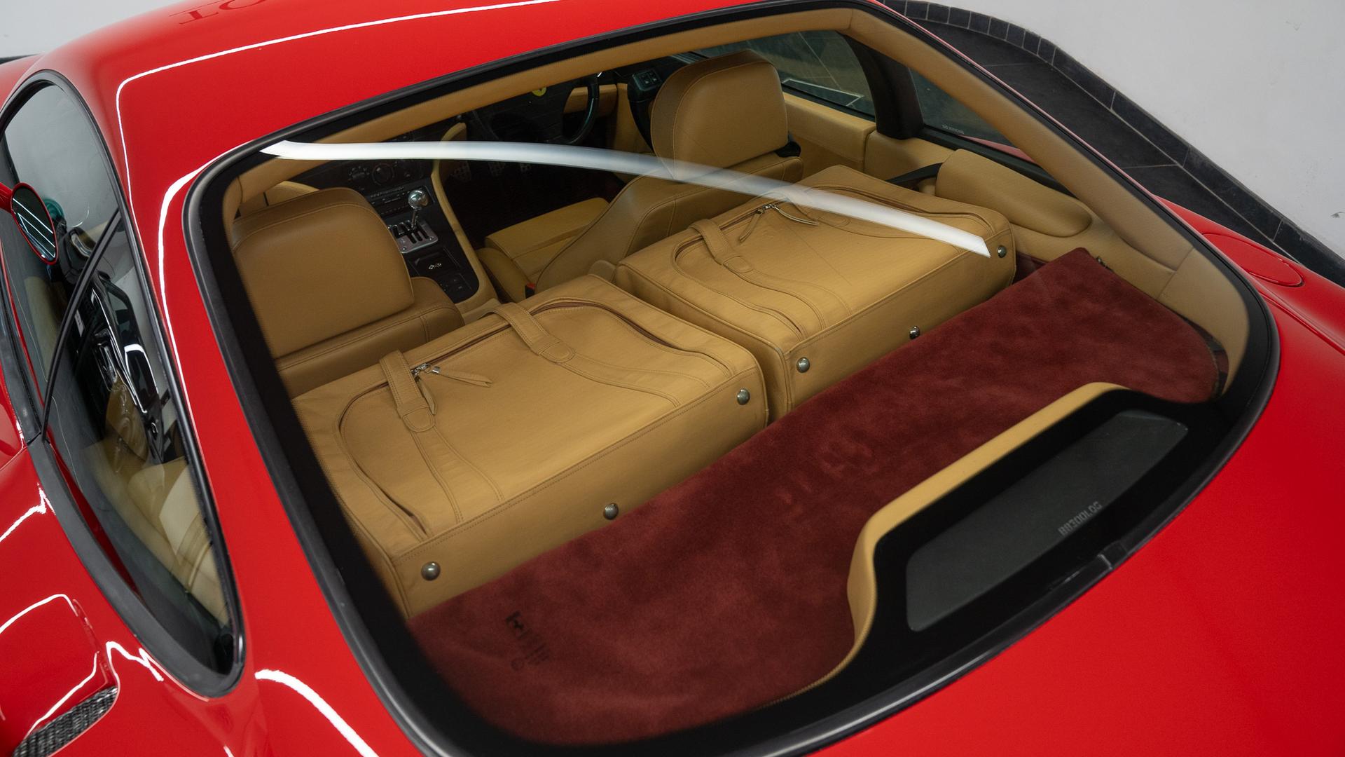 Ferrari 550 Photo 94835618-424c-430c-b762-c2a60bfd0755.jpg