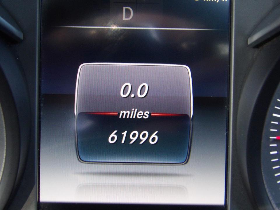 Used Mercedes-Benz C Class LX17ONO 29