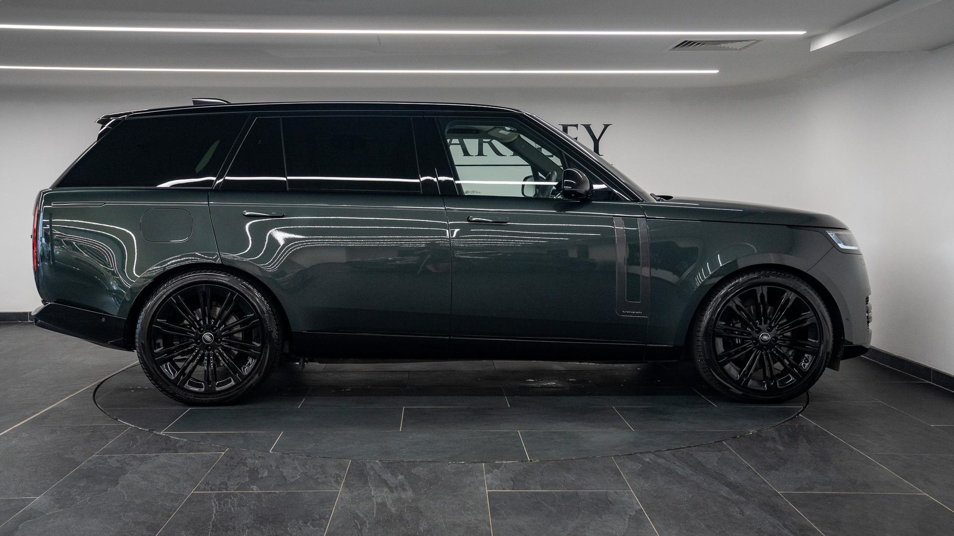 Land Rover RANGE ROVER Photo 94981c16-5dab-46d0-ba72-8530cd7925eb.jpg