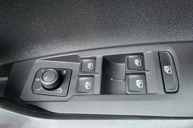 VOLKSWAGEN Polo Photo 24