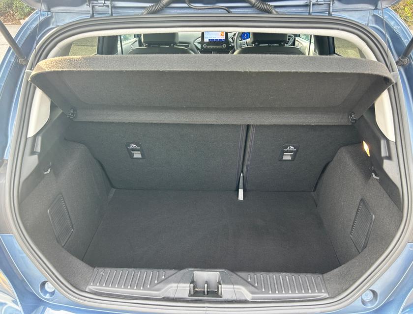 Ford Fiesta Photo 94ad2fcb-ca50-4a63-9e47-93b95e8cf1a5.jpg