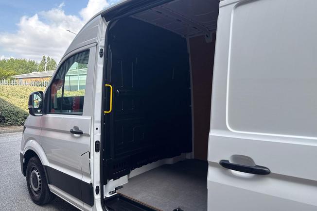 VOLKSWAGEN Crafter Photo 32