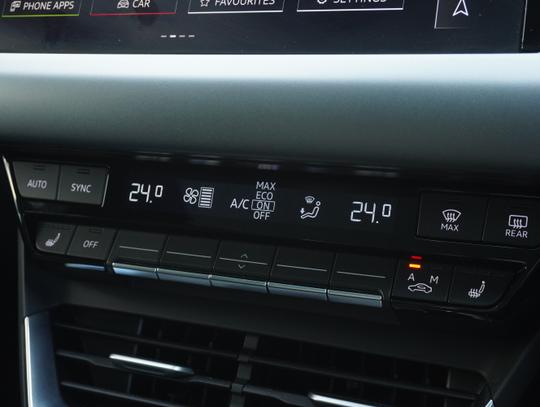 Audi e-tron GT Photo 94b4687f-e225-4f74-b72b-570bc58dc736.jpg