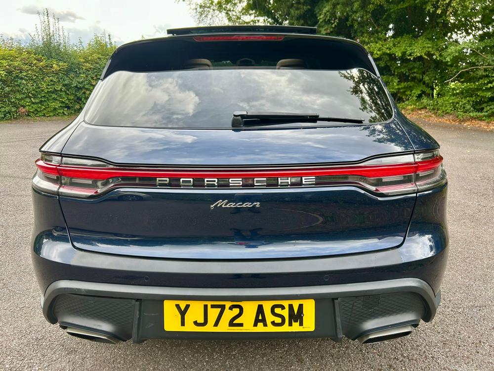 Used Porsche Macan YJ72ASM 11