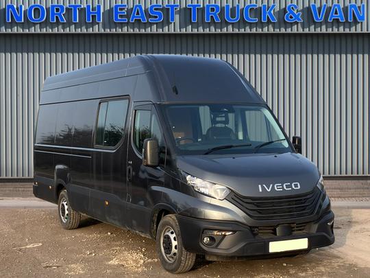 Iveco Daily 35S16V Photo