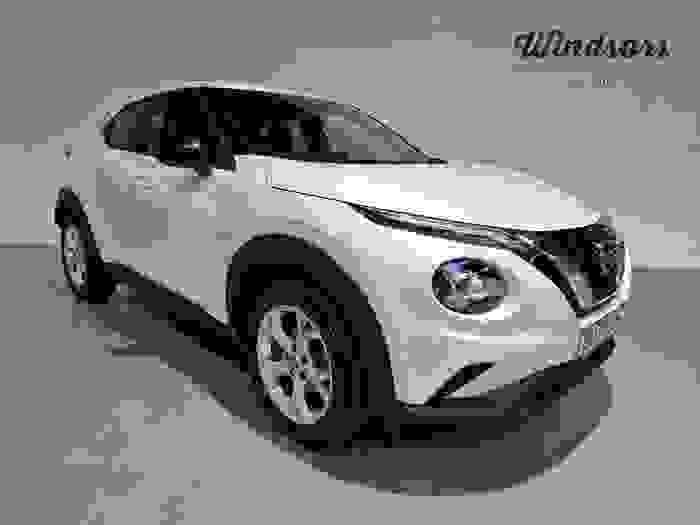Used 2020 Nissan JUKE DIG-T N-CONNECTA WHITE at Gravells