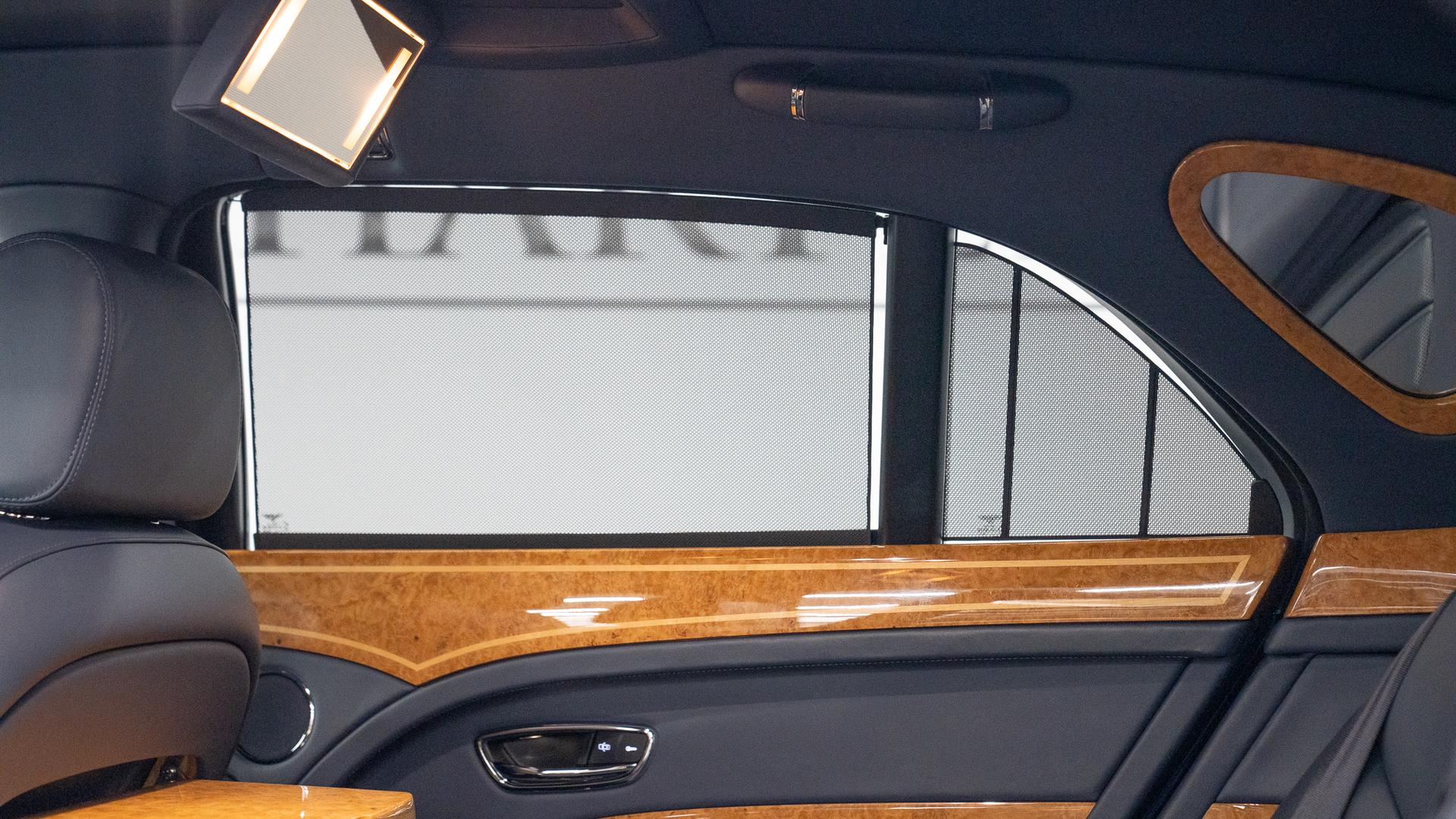 Bentley Mulsanne Photo 94e6389b-01d9-44b0-a6f2-59bb38a258b2.jpg