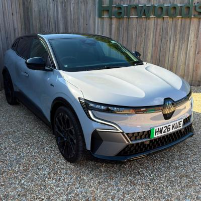 Used 2026 Renault Megane E-Tech comfort range 60kWh techno esprit Alpine Hatchback 5dr Electric Auto (220 ps) at Harwoods Garage