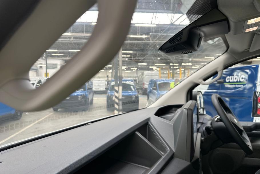 Used Ford TRANSIT CUSTOM CUSTTRENDPHEV01 25