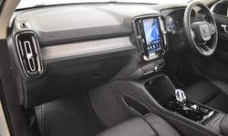 Volvo XC40 Photo 6
