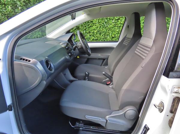Used Volkswagen up! FG17MWA 15