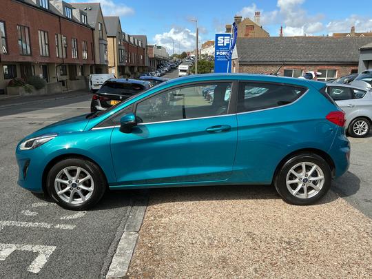 Ford Fiesta Photo 15
