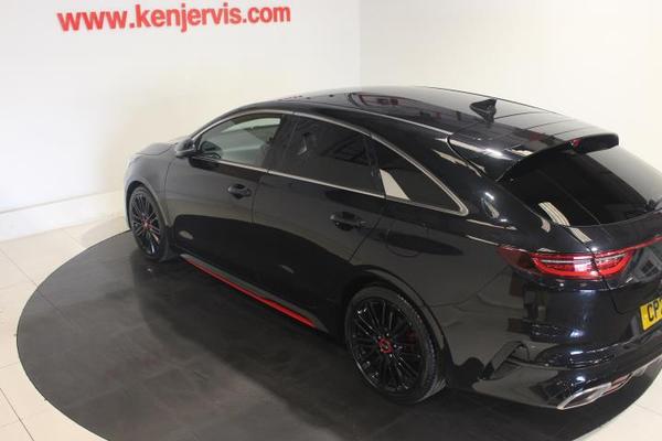 Kia ProCeed 1.6 T-GDi GT Shooting Brake 5dr Petrol DCT Euro 6 (s/s) (201 bhp) Photo 4